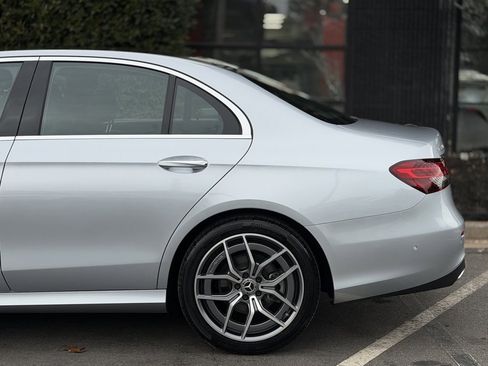 Used 2021 Mercedes-Benz E 350 4MATIC Sedan image 11