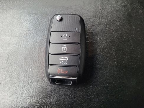 Used 2020 Kia Optima LX FWD image 32