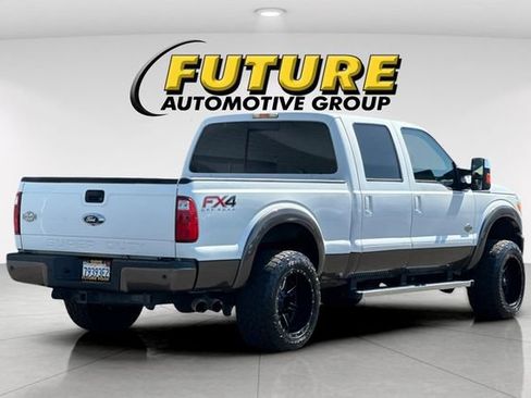 Used 2016 Ford F250 King Ranch w/ FX4 Off-Road Package AWD/4WD image 3