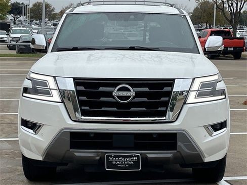 Used 2022 Nissan Armada Platinum w/ Captain's Chairs Package image 8