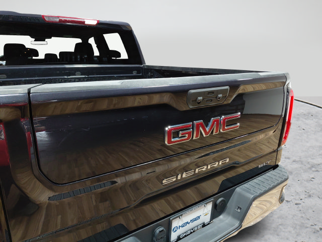 Used 2026 GMC Sierra 1500 SLT AWD/4WD image 15
