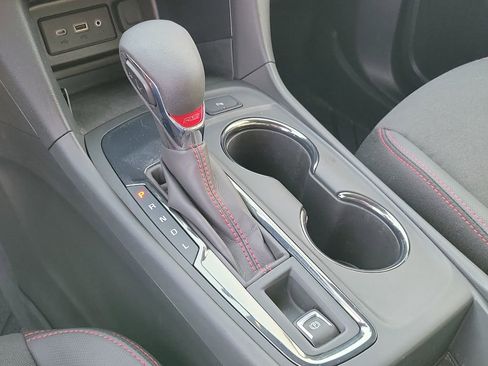 Certified 2023 Chevrolet Equinox RS w/ LPO, Floor Liner Package image 26