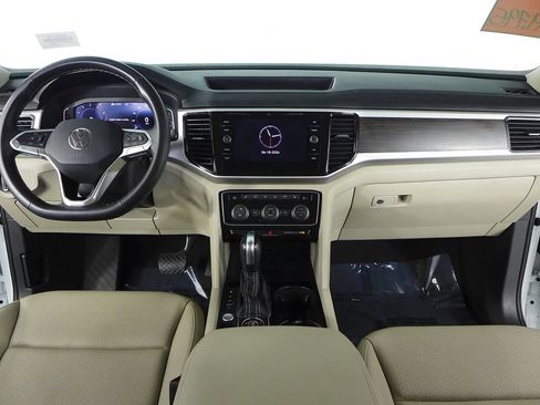 Used 2023 Volkswagen Atlas SE AWD/4WD image 25