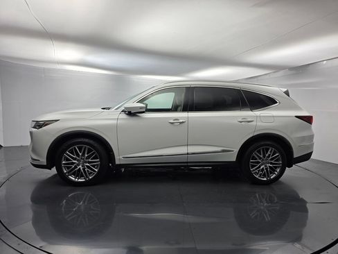 Used 2022 Acura MDX SH-AWD w/ Advance Package image 7