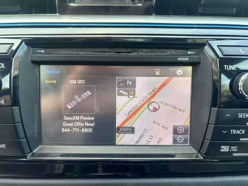 Used 2016 Toyota Corolla S Premium FWD image 27