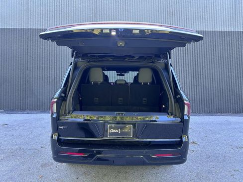 Used 2025 Lincoln Navigator Reserve w/ Jet Appearance Package AWD/4WD image 21