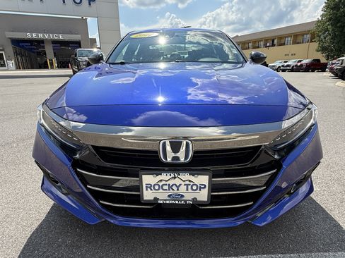 Used 2022 Honda Accord Sport image 2