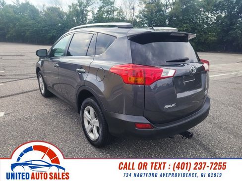 Used 2013 Toyota RAV4 XLE AWD/4WD image 3