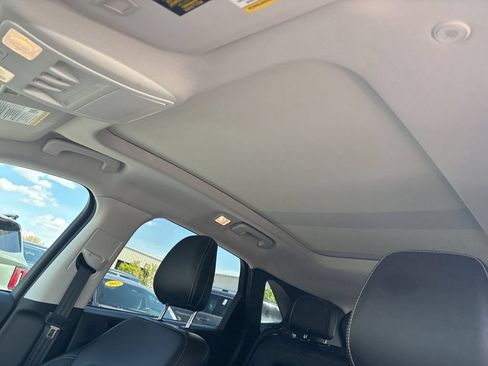 Used 2022 Ford Escape SEL w/ Technology Package FWD image 24