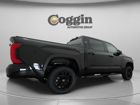 New 2026 Toyota Tundra Limited AWD/4WD image 21