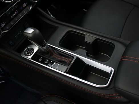 Certified 2025 Nissan Sentra SR w/ SR Premium Package FWD image 23