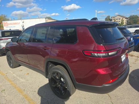 New 2025 Jeep Grand Cherokee L Altitude AWD/4WD image 6