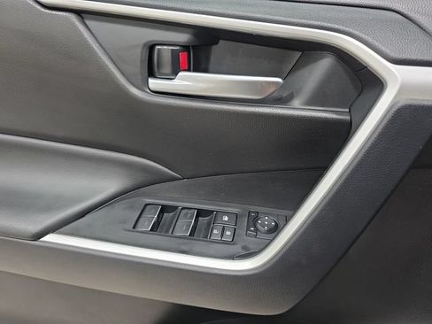 Certified 2025 Toyota RAV4 XLE AWD/4WD image 25
