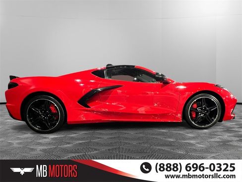 Used 2021 Chevrolet Corvette Stingray Preferred Cpe w/ 2LT image 2