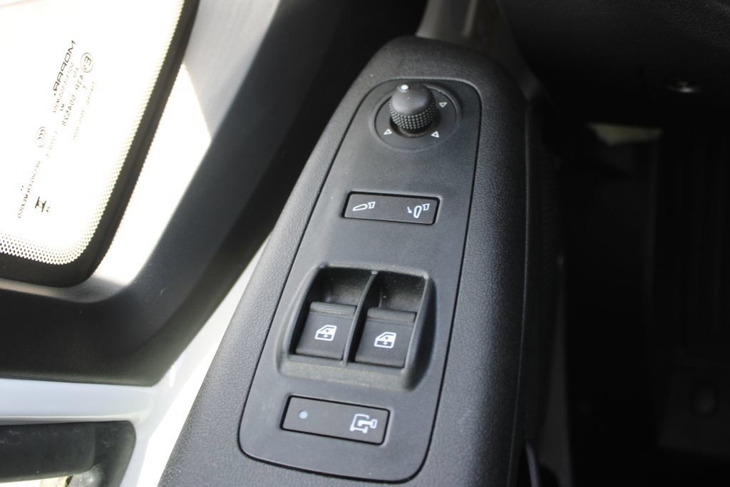 Used 2024 RAM ProMaster 2500 w/ Convenience Group FWD image 34