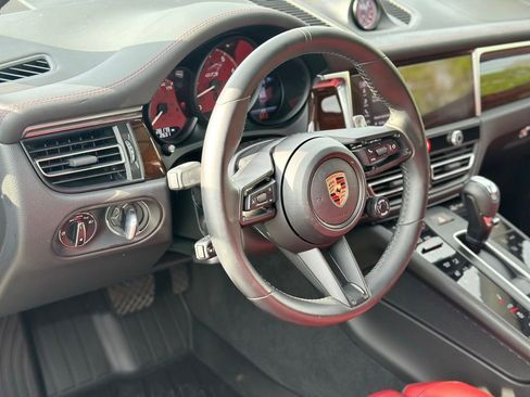 Used 2022 Porsche Macan GTS AWD/4WD image 12