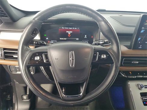 Used 2020 Lincoln Aviator Reserve w/ Elements Package Plus image 11