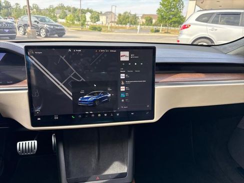Used 2021 Tesla Model S Long Range AWD/4WD image 18