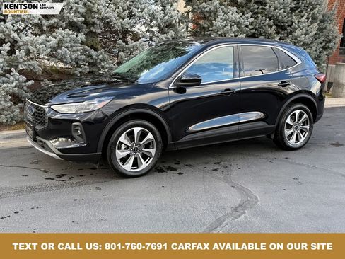 Used 2025 Ford Escape Platinum image 1