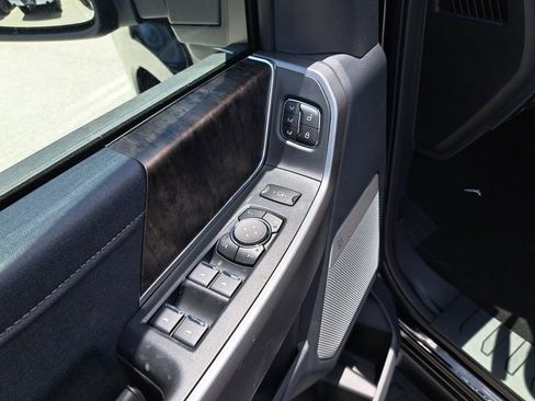 New 2025 Ford F350 Lariat w/ Lariat Ultimate Package image 23