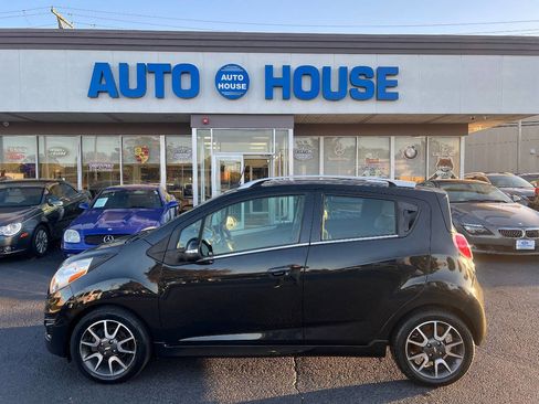 Used 2014 Chevrolet Spark LT image 8