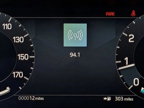 New 2026 Land Rover Discovery Sport Landmark AWD/4WD image 10