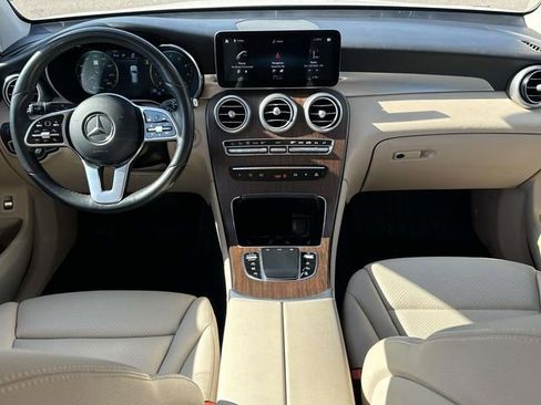 Used 2022 Mercedes-Benz GLC 300 4MATIC w/ Multimedia Package Lite image 20