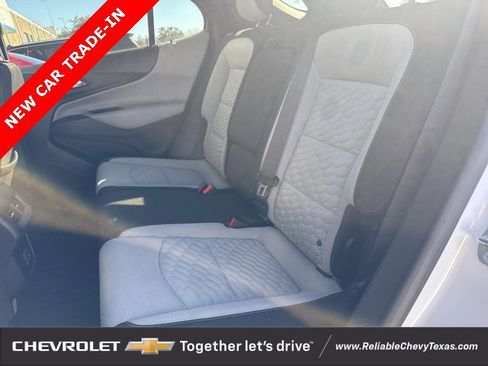 Used 2020 Chevrolet Equinox LT image 17