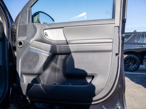 Used 2025 Ford Expedition Max Active image 10