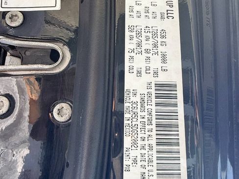 Used 2013 RAM 2500 Tradesman w/ Chrome Appearance Group AWD/4WD image 40