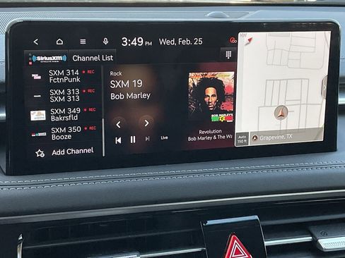 Used 2025 Genesis G70 2.5T image 27