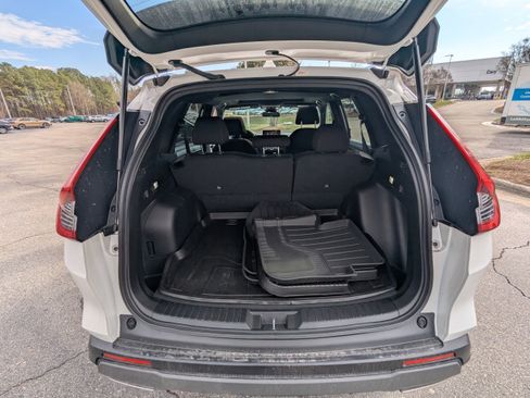 Used 2025 Honda CR-V Sport image 15