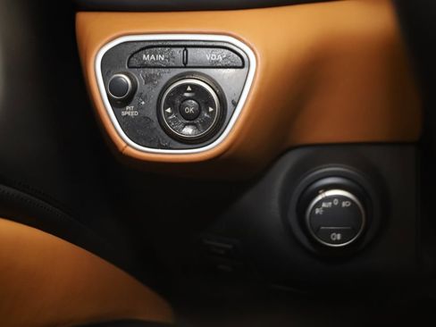 Used 2018 Ferrari California T image 53