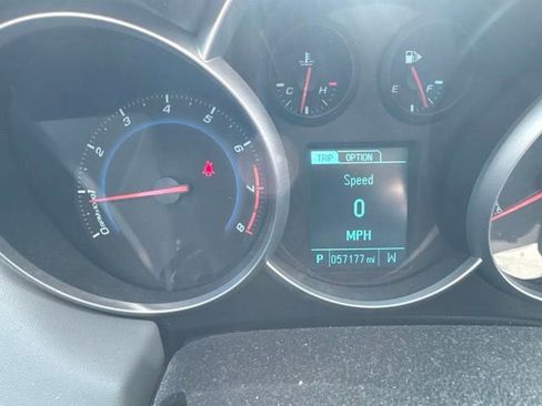 Used 2013 Chevrolet Cruze LS FWD image 5