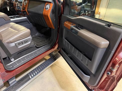 Used 2015 Ford F350 King Ranch w/ King Ranch w/Chrome Package image 35