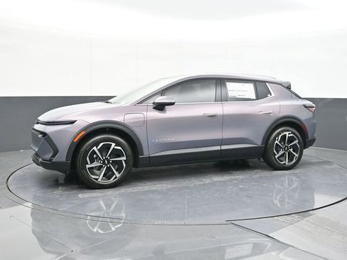 New 2026 Chevrolet Equinox EV LT image 6