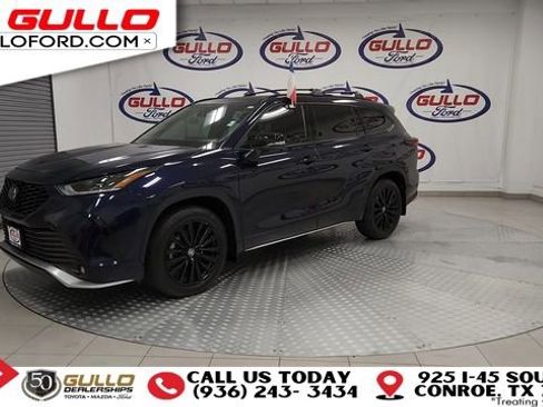 Used 2025 Toyota Highlander XSE image 4