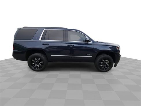 Used 2019 Chevrolet Tahoe LT w/ LT Signature Package image 9