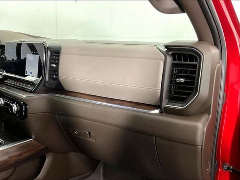 Used 2024 GMC Sierra 1500 SLT w/ SLT Premium Plus Package image 22