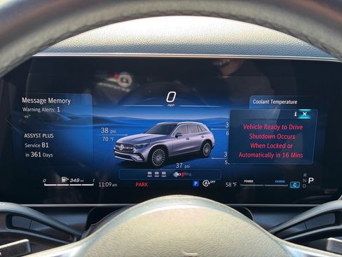 Certified 2025 Mercedes-Benz GLC 300 GLC 300 image 28