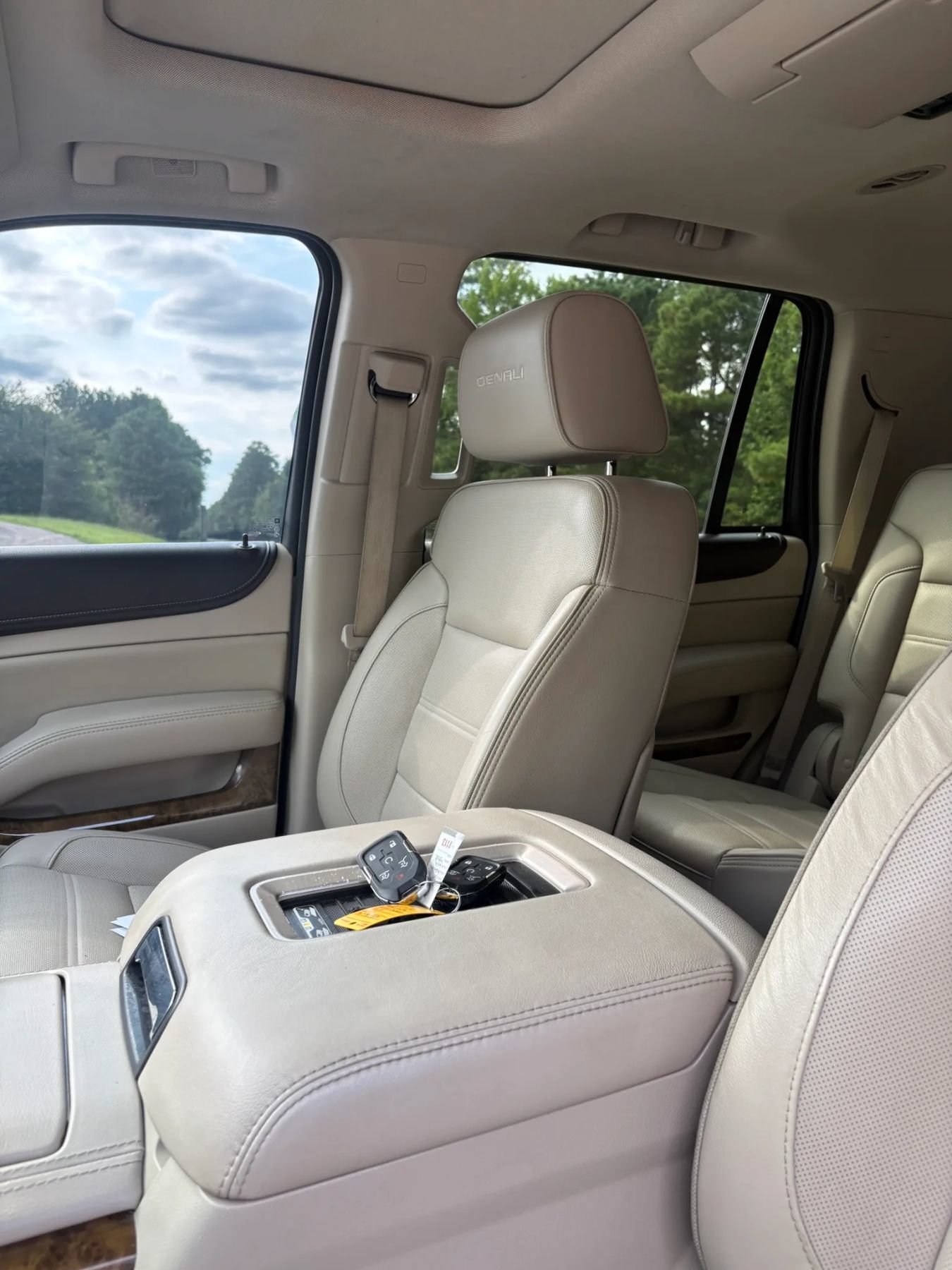 Used 2016 GMC Yukon Denali w/ Open Road Package AWD/4WD image 52
