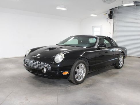 Used 2005 Ford Thunderbird image 4