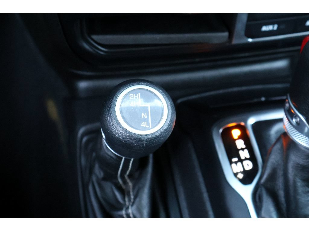 Used 2023 Jeep Wrangler Unlimited Sahara AWD/4WD image 7