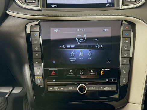 Used 2023 INFINITI QX55 Essential AWD/4WD image 18