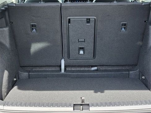 New 2025 Volkswagen Taos S image 30