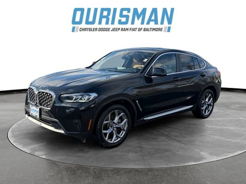 Used 2023 BMW X4 xDrive30i w/ Premium Package image 2