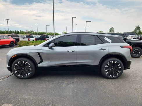 New 2025 Chevrolet Blazer EV RS image 2