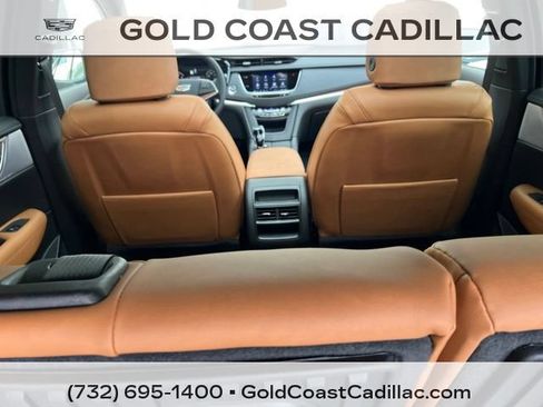 Certified 2025 Cadillac XT5 Premium Luxury w/ LPO, Floor Liner Package AWD/4WD image 11