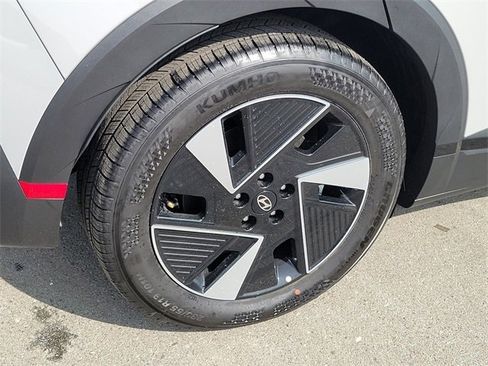 New 2026 Hyundai Ioniq 5 SE image 24