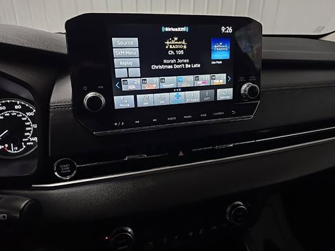 Used 2022 Mitsubishi Outlander SE image 23